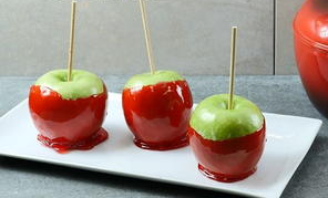 Cinnamon Candy Apples